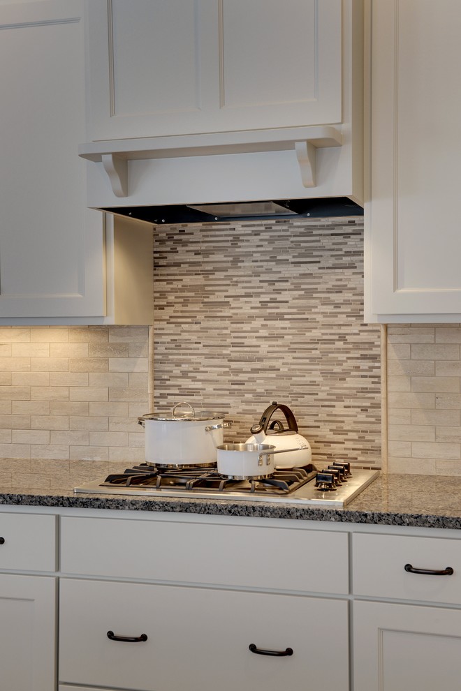 Kitchen - Hampton Hills Model – 2014 Spring Parade - Traditional ...