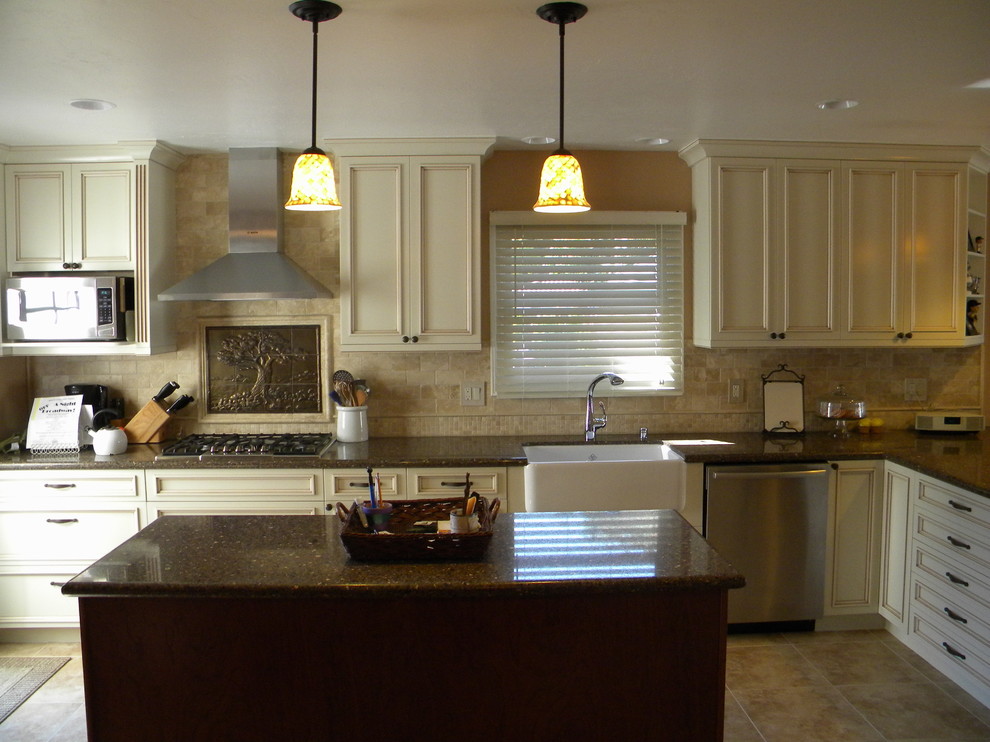 Kitchen in a historic house downtown Santa Clara, CA Traditional