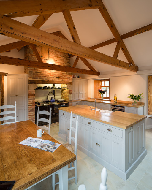 https://st.hzcdn.com/simgs/pictures/kitchens/kitchen-in-barn-conversion-rutland-leicestershire-hill-farm-furniture-ltd-img~6c31c21e03d24457_4-0546-1-e9e3894.jpg