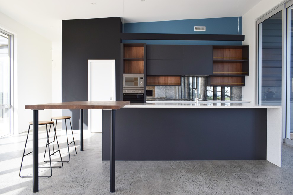 Design ideas for a contemporary kitchen in Auckland.