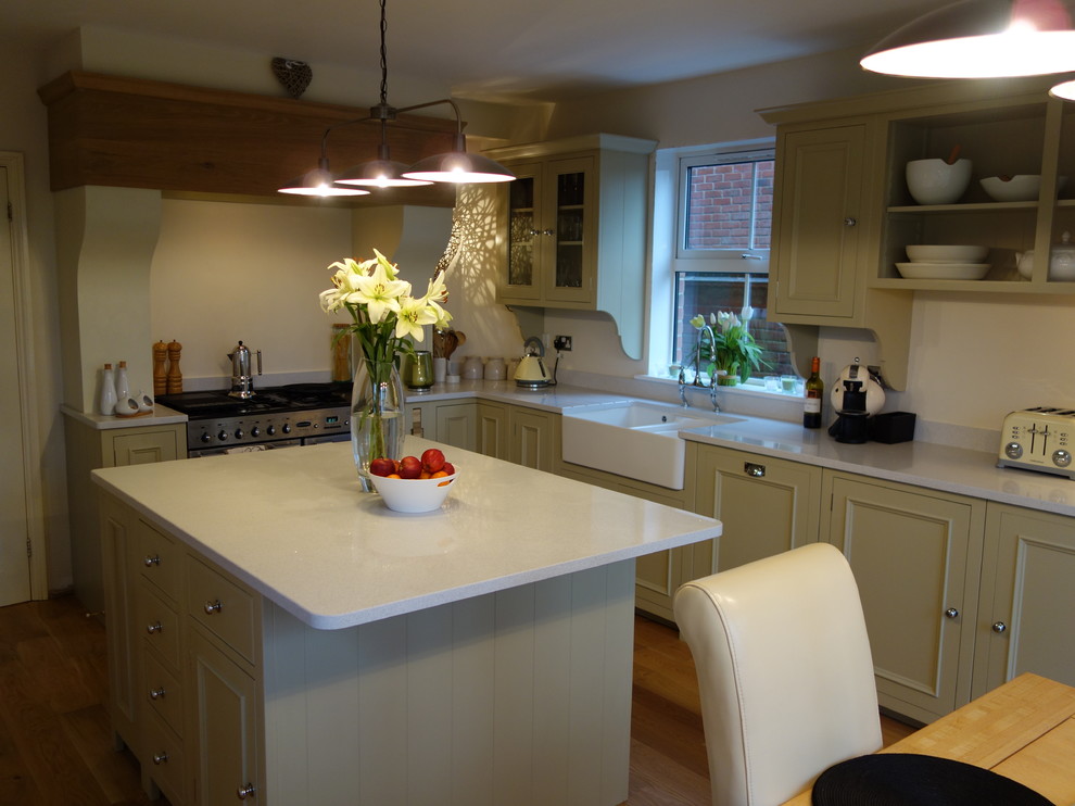 Photo of a modern kitchen in West Midlands.