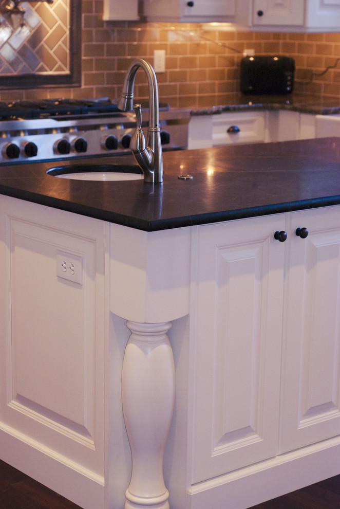 Kitchen Traditional Kitchen Salt Lake City by Carrick Custom