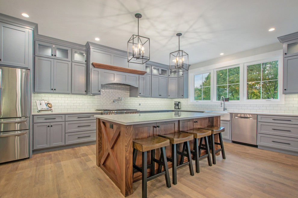 Kitchen - Farmhouse - Kitchen - Grand Rapids - by Meiste Homes | Houzz
