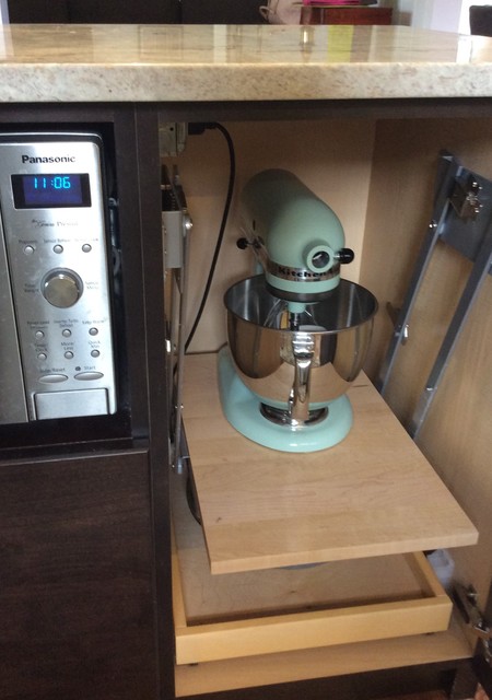 kitchen Corner Range - Traditional - Kitchen - Chicago - by