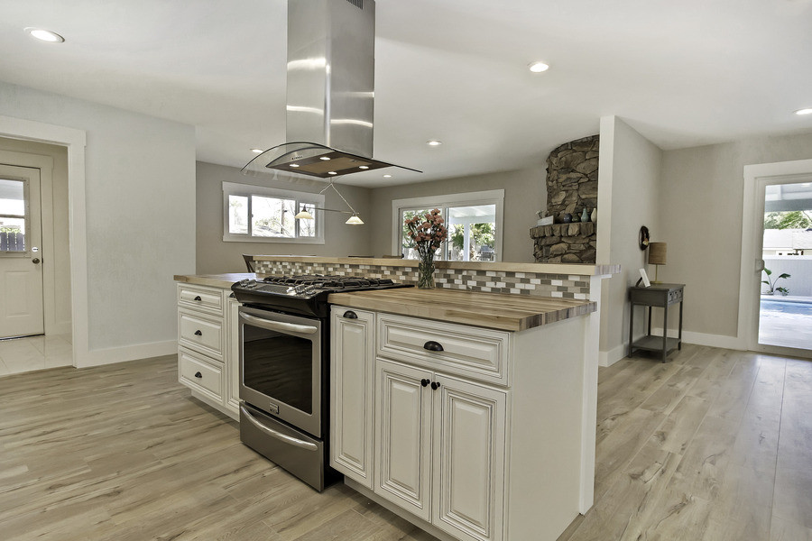 Kitchen - Farmhouse - Kitchen - Orange County - by New ...