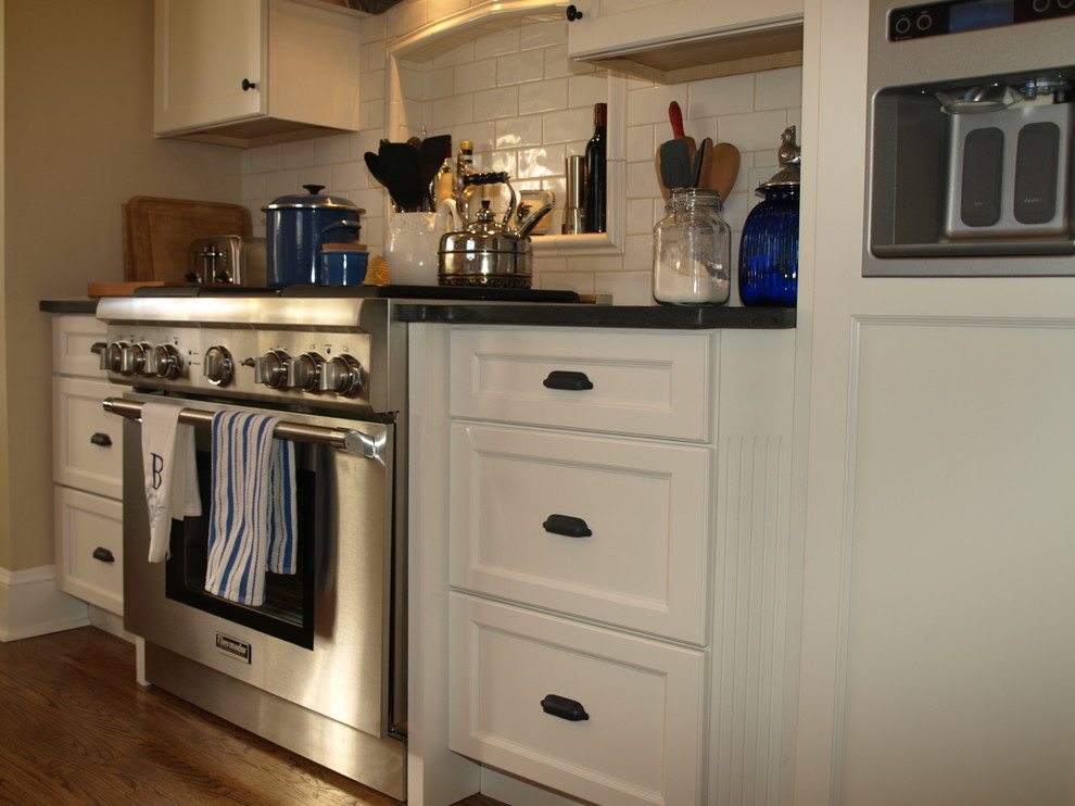 Kitchen Niche Over Stove Traditional Kitchen Newark By Kitchen   Kitchen Niche Over Stove Kitchen Intuitions Img~c761401a0f96bc2b 9 3077 1 Ce90681 