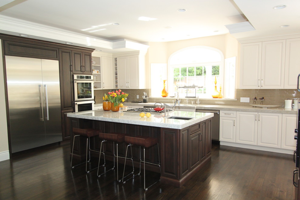 Inspiration for a classic kitchen in San Francisco with stainless steel appliances.