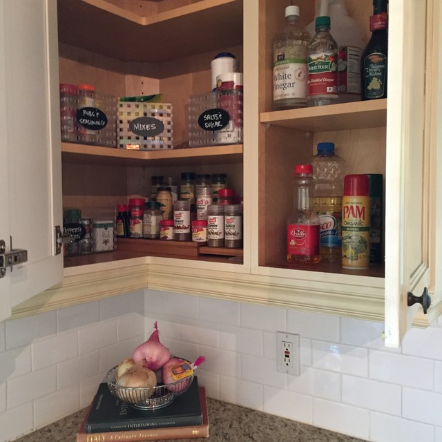 Kitchen / Pantry Organizing Classique Chic Cuisine Miami par