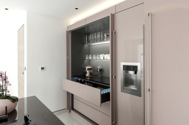 Kitchen pocket door storage - Modern - Kitchen - London - by LWK London  Kitchens | Houzz IE