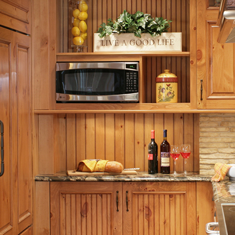 Inspiration for a rustic kitchen remodel in New York