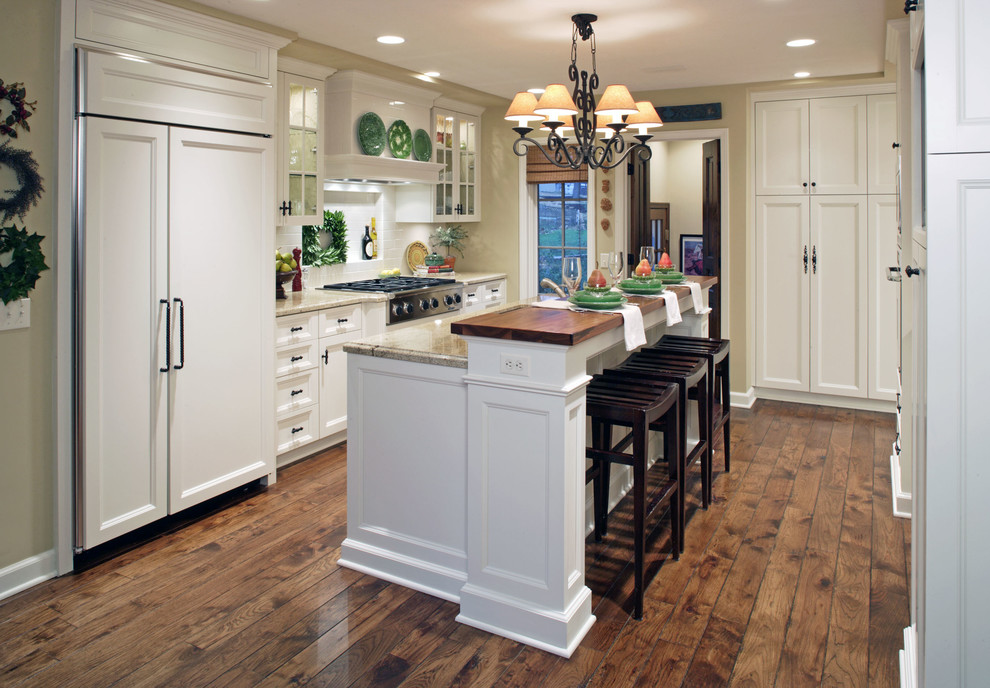 Inspiration for a timeless kitchen remodel in Omaha