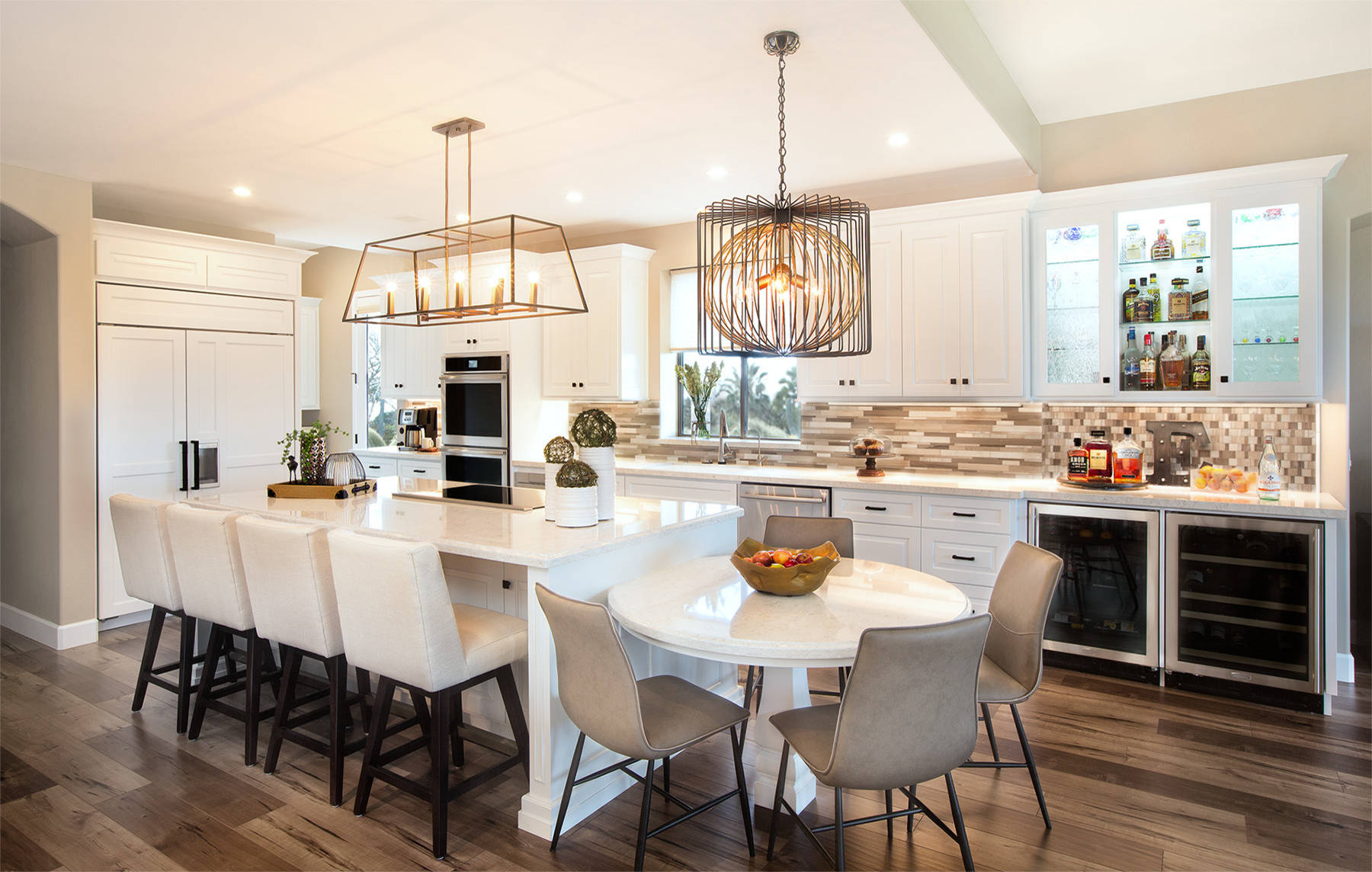 75 Beautiful Gray Laminate Floor Kitchen Pictures Ideas July 2021 Houzz