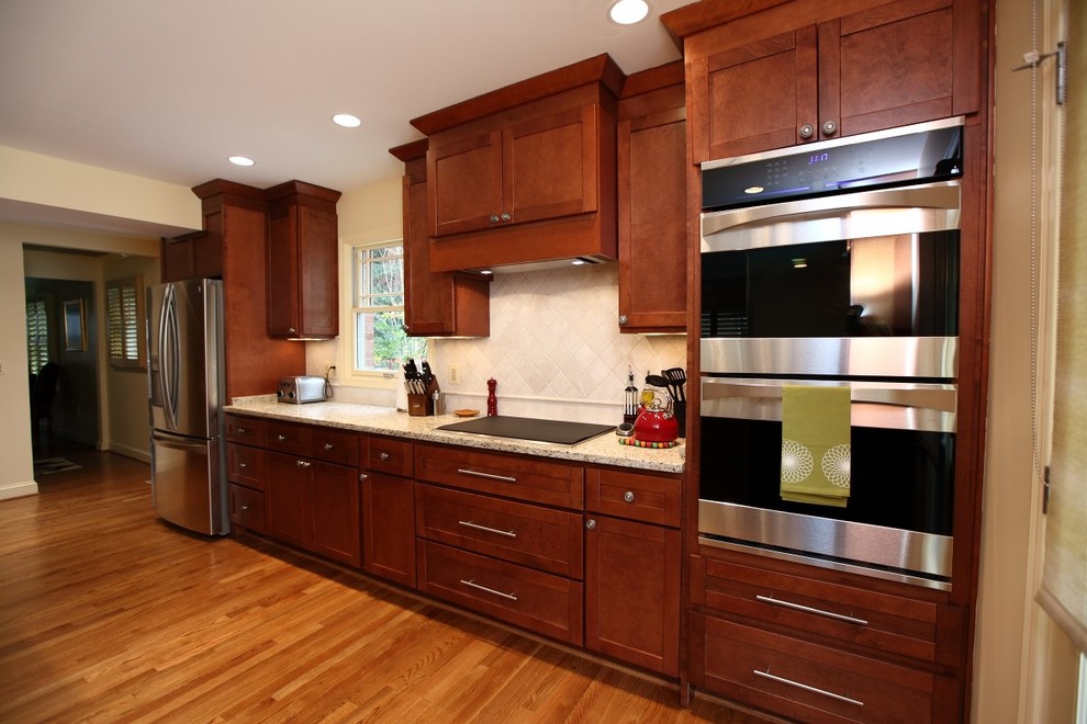 Design ideas for a traditional kitchen in DC Metro.