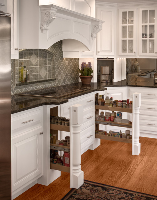 Serenade Cabinetry - Pull-Out Spice Rack Kitchen Cabinet