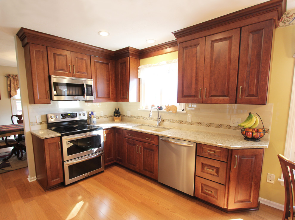 Kitchen Remodel with Medallion Cherry Raised Panel & Quartz