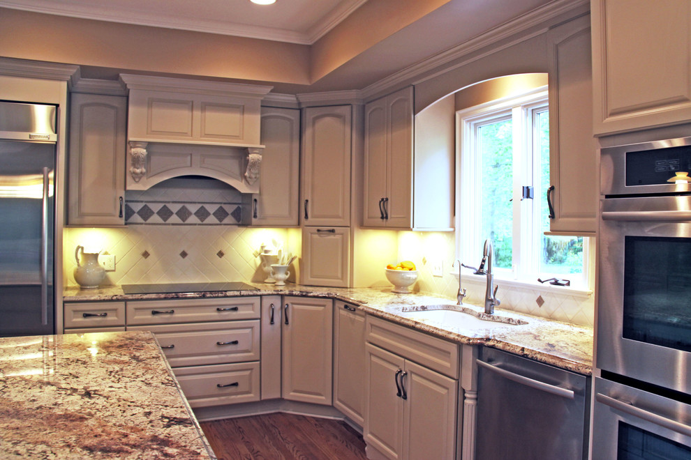 Kitchen Remodel With White KraftMaid Traditional Kitchen
