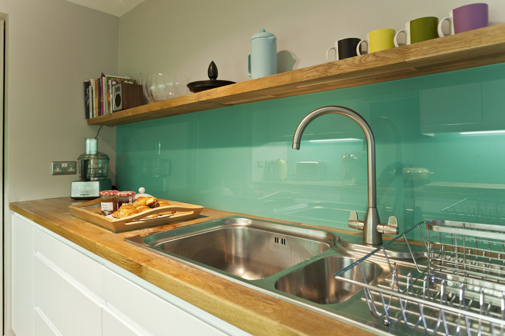 Kitchen - 1950s kitchen idea in Other