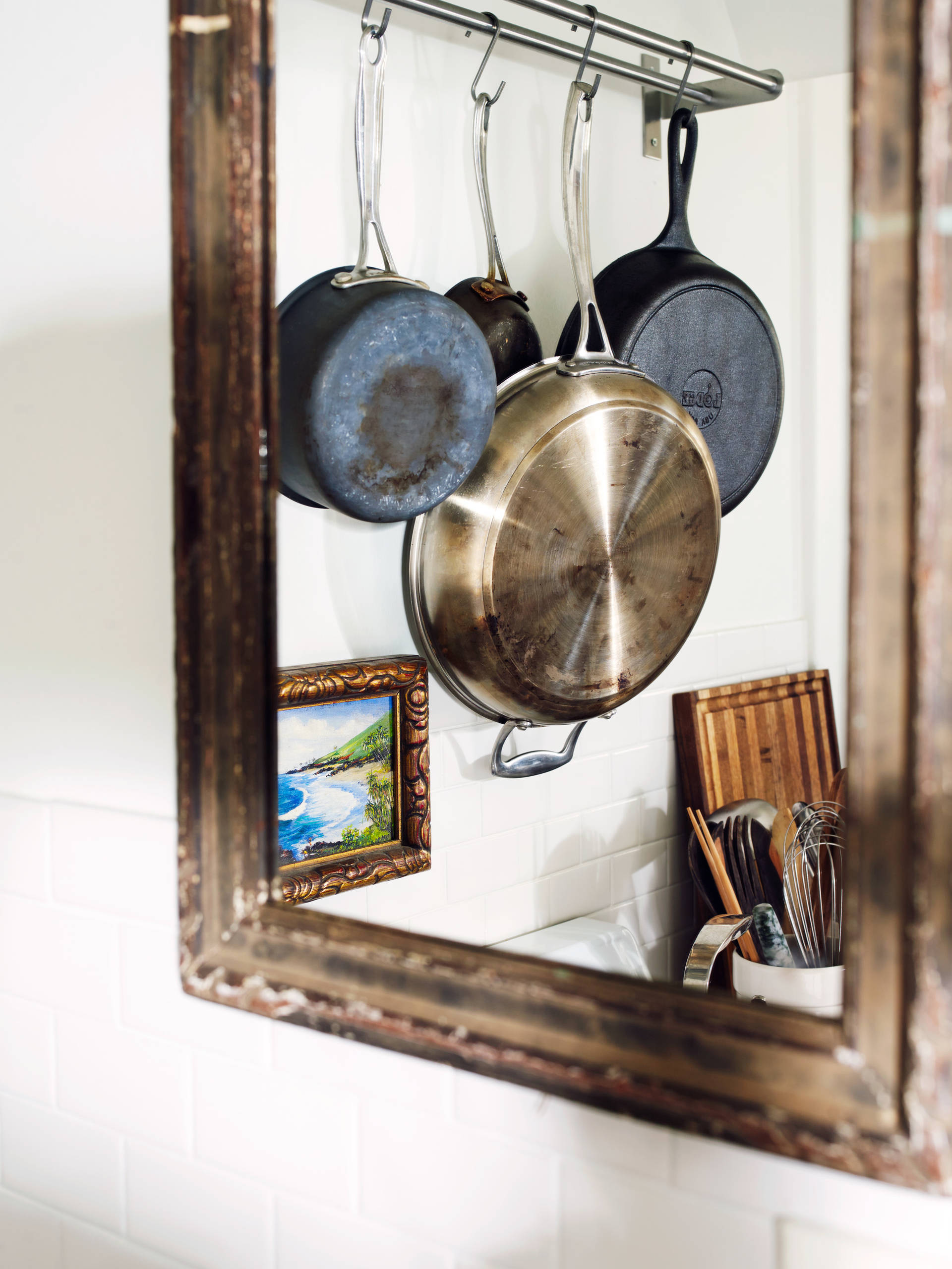 Зеркало в кухню настенное