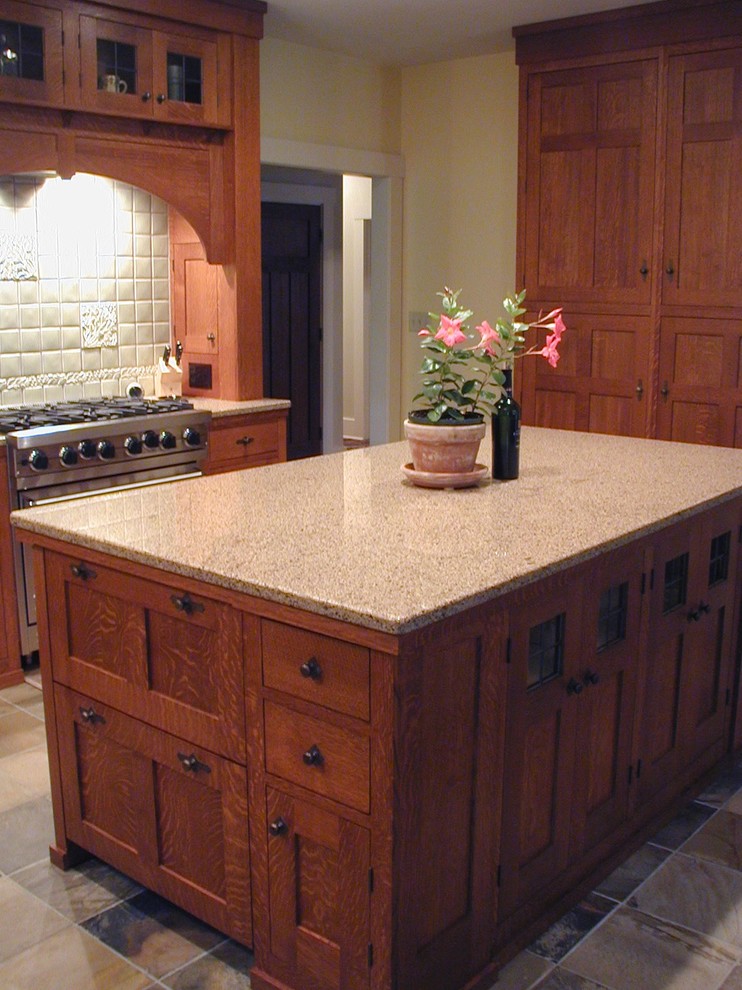 Design ideas for a traditional kitchen in Portland Maine.