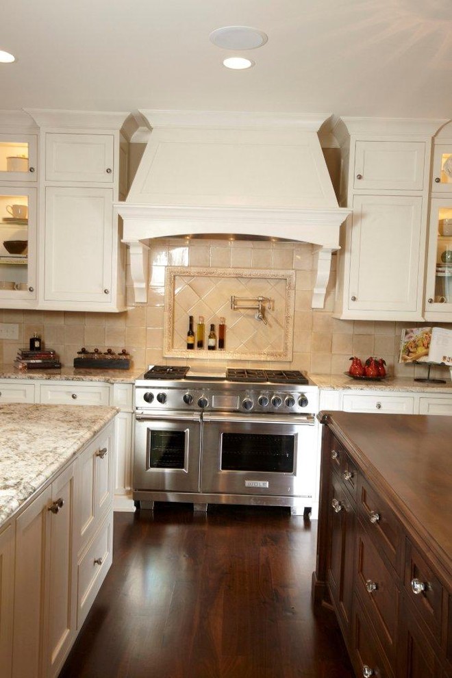 Traditional kitchen in Minneapolis with stainless steel appliances and granite worktops.