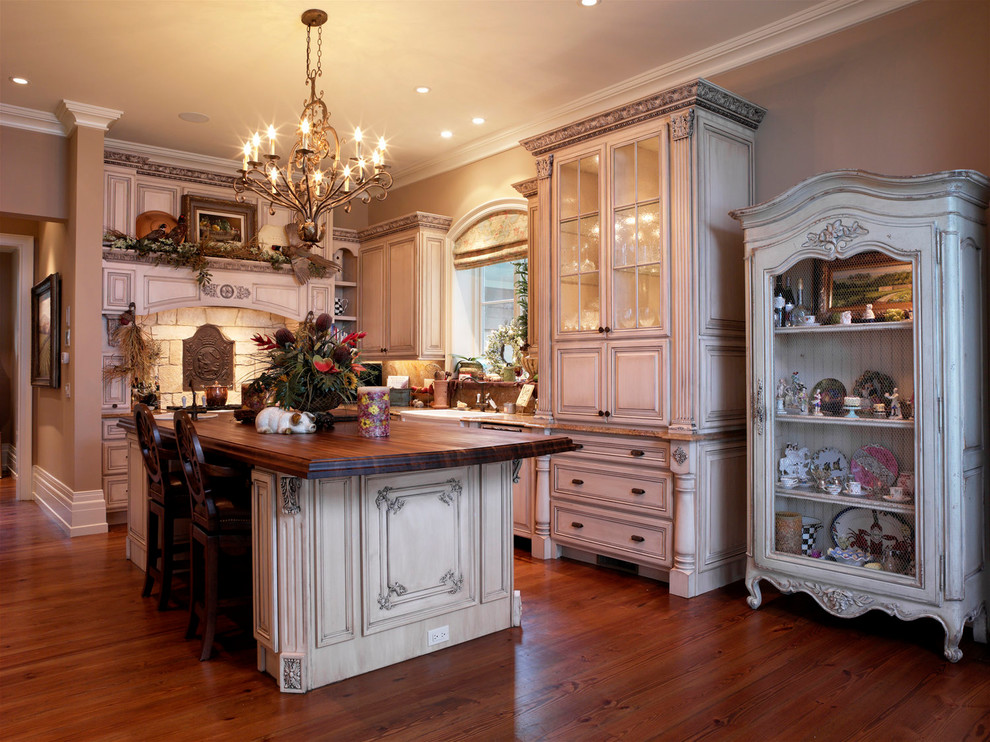 Photo of a victorian kitchen in Atlanta.