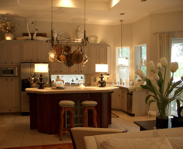 Put Your Kitchen in a Good Light With a Window Backsplash