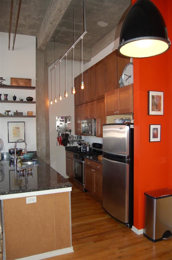 Inspiration for an industrial kitchen in Chicago.