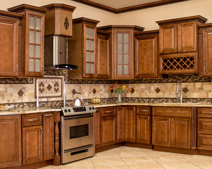 Exemple d'une petite cuisine américaine parallèle rétro avec un placard à porte plane, un plan de travail en bois, parquet peint, 2 îlots et un plafond en papier peint.