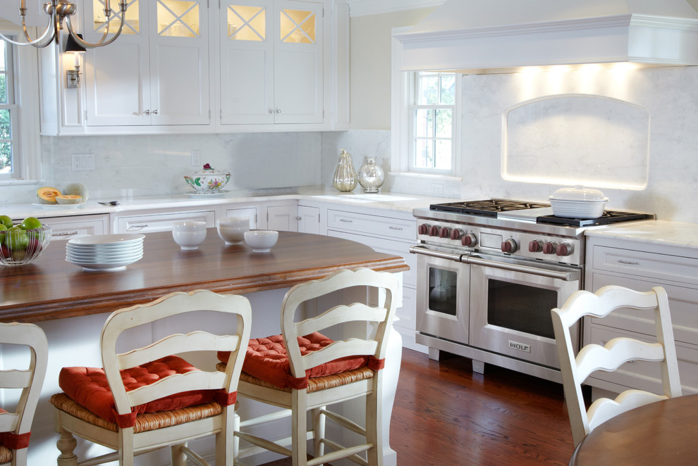 Inspiration for a coastal kitchen remodel in New York