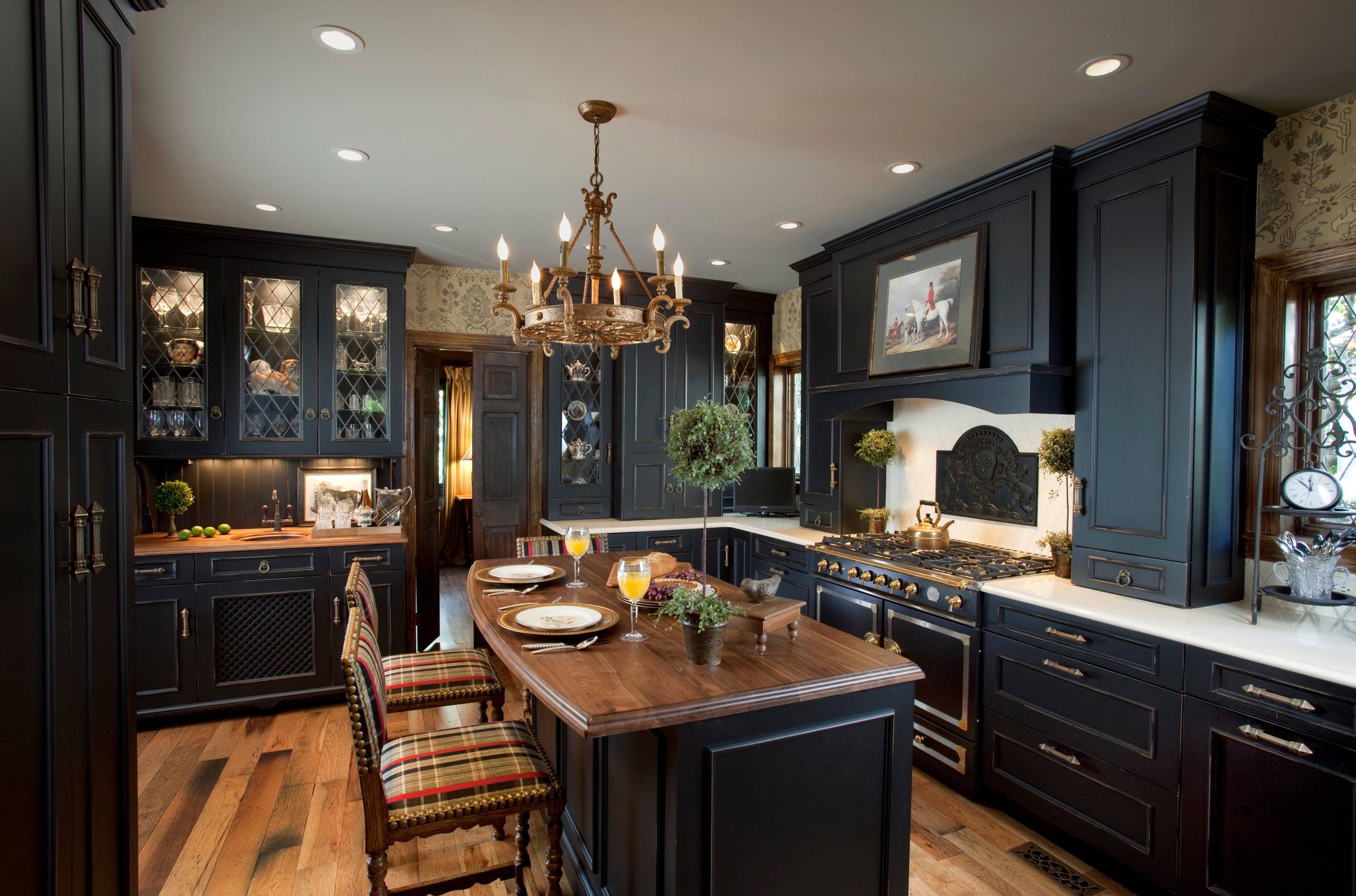 victorian lighting over kitchen bar