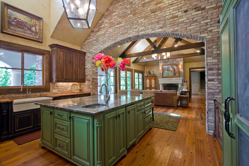 Traditional kitchen in Little Rock.