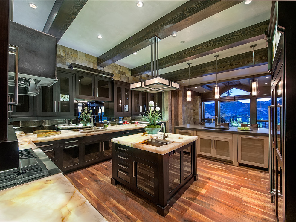 Enclosed kitchen - contemporary enclosed kitchen idea in Denver with quartzite countertops