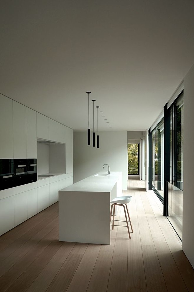 Свежая идея для дизайна: большая кухня в стиле модернизм - отличное фото интерьера