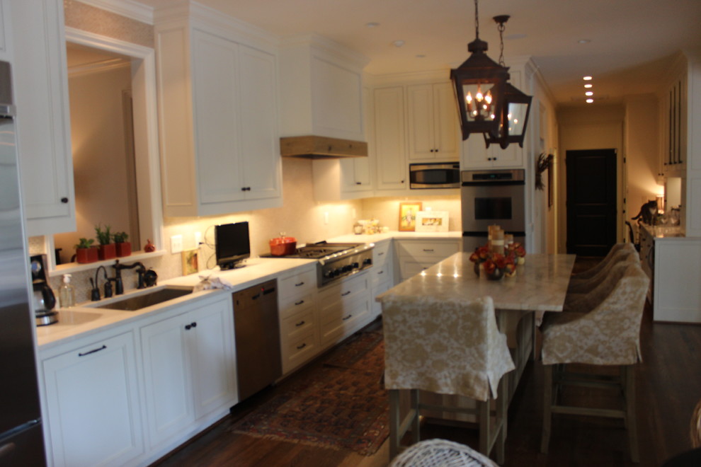 Design ideas for a traditional kitchen in Birmingham.