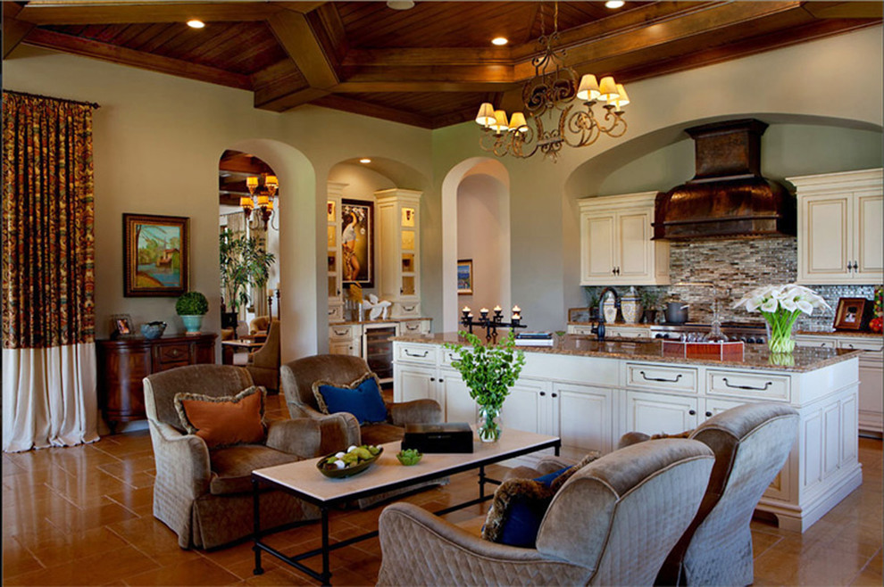 Inspiration for a traditional kitchen in Orlando.