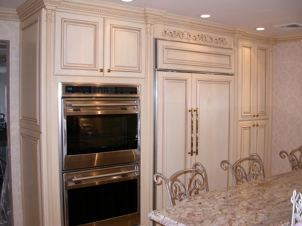 Kitchens by Active Co. Inc. Traditional Kitchen New York by Plesser's Appliance