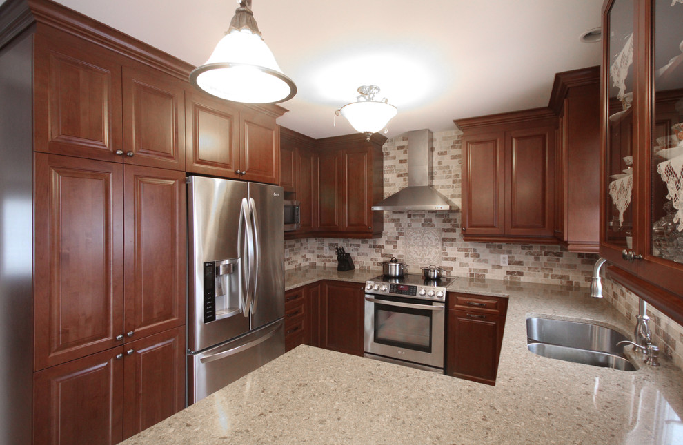 Kitchens design and kitchen cabinets - Traditional ...