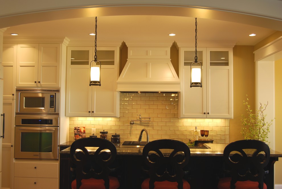 Inspiration for a kitchen remodel in Minneapolis