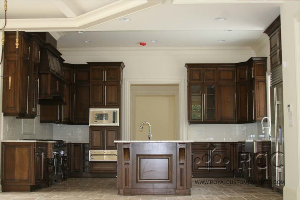 Kitchen - traditional kitchen idea in Atlanta