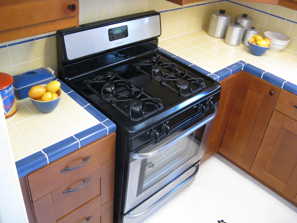 Kitschy 1950s Vintage Style Kitchen Eclectic Kitchen Los Angeles