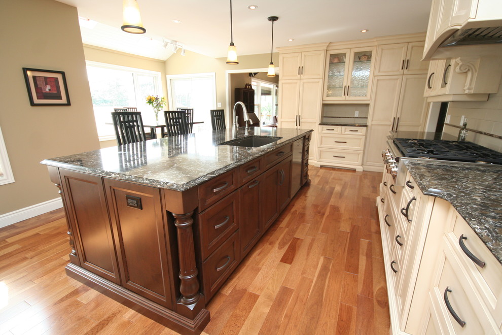 Klassen Kitchen Renovation Traditional Kitchen Toronto by