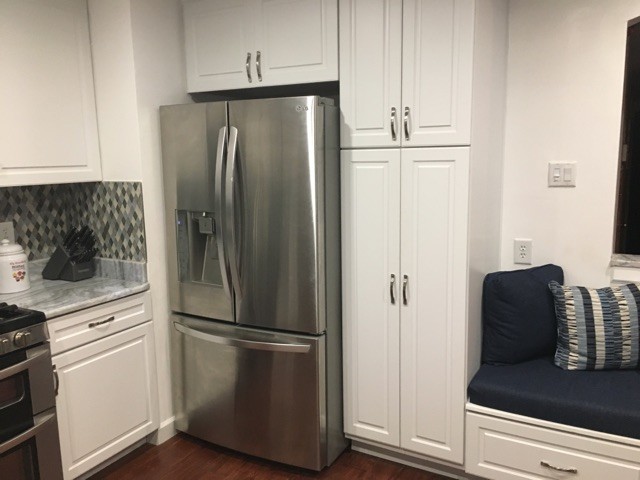 Kraftmaid Cabinets North Bay White Modern Kitchen Tampa By Christina Rayburn At Prosource