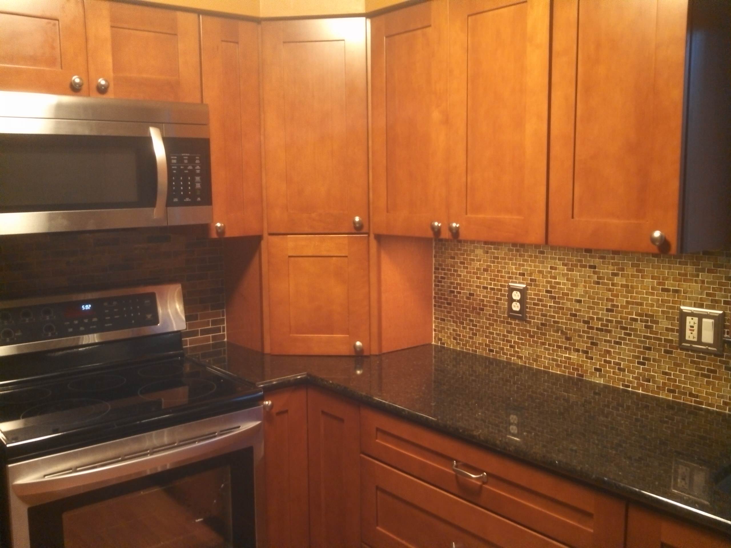 Kraftmaid Durham Cherry Cinnamon Kitchen Columbus By Jenna Cook Palmer Donavin Houzz