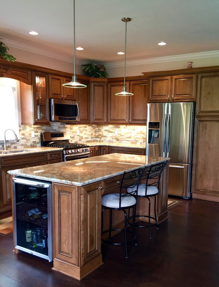 Kraftmaid Maple Jamison Praline With Onyx Glaze Traditional Kitchen Other By Kristina Conway