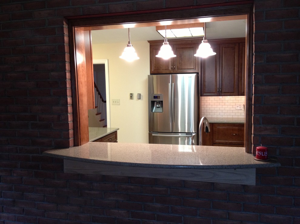 KraftMaid Parkurst Cherry Square (Nelcoski) Kitchen Traditional