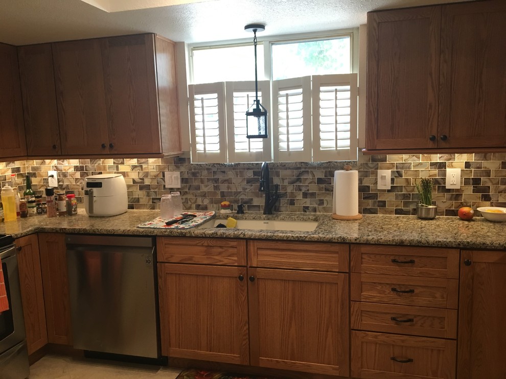 Kraftmaid Quarter Sawn Oak Traditional Kitchen Orlando by