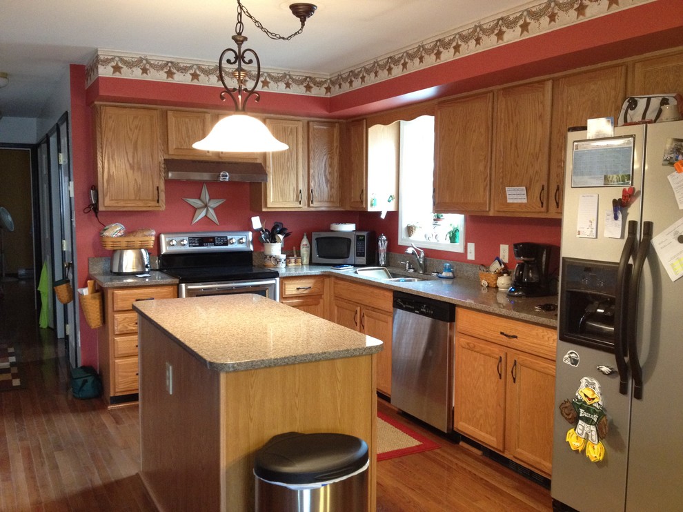 Kraftmaid Wickstrom Oak - Traditional - Kitchen ...