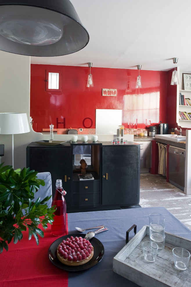 パリにあるコンテンポラリースタイルのおしゃれなキッチンの写真
