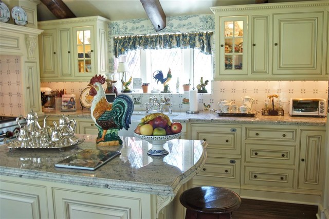 https://st.hzcdn.com/simgs/pictures/kitchens/lake-arrowhead-country-french-kitchen-sue-murphy-designs-img~9b2144b40cbb3b02_4-5771-1-b80a883.jpg