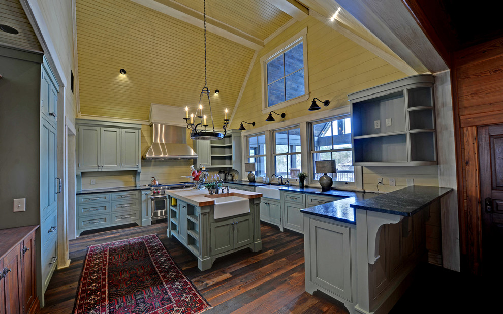Mountain style kitchen photo in Atlanta